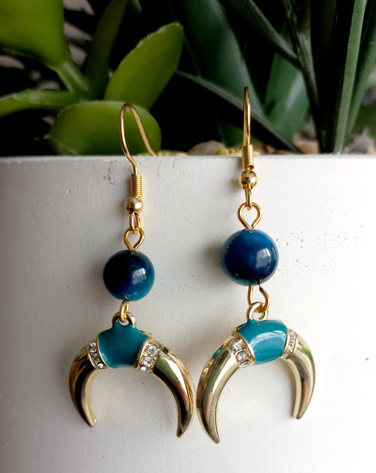 Boucles d oreilles cournes turquoise et or