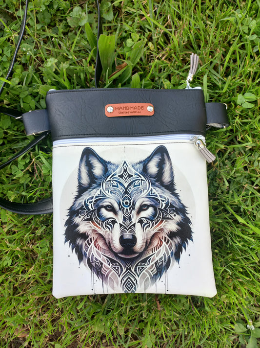 Pochette Nomade loup mystique