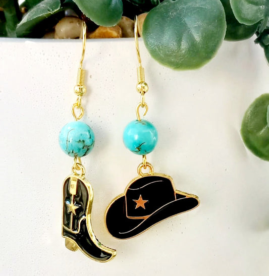 Boucles d'oreilles  bottes et chapeaux cow- girl